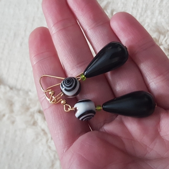 upcycled handmade Jewelry - Upcycled glass  swirl black tear drop dangle earrings